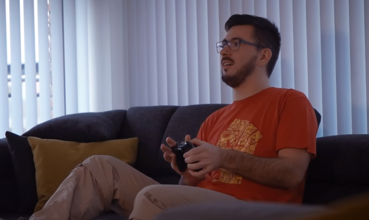 Stijn heeft met de Xbox App z’n vrienden, games en achievements altijd bij zich