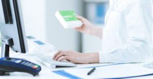Na elk bezoek van een Qualiphar-vertegenwoordiger krijgt de apotheker een mail, waarin een score en feedback wordt gevraagd