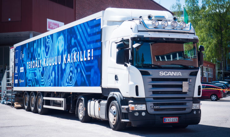 Tekoälyrekka tuo tekoälyä kokeiltavaksi