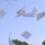 Papir der flyver på himlen