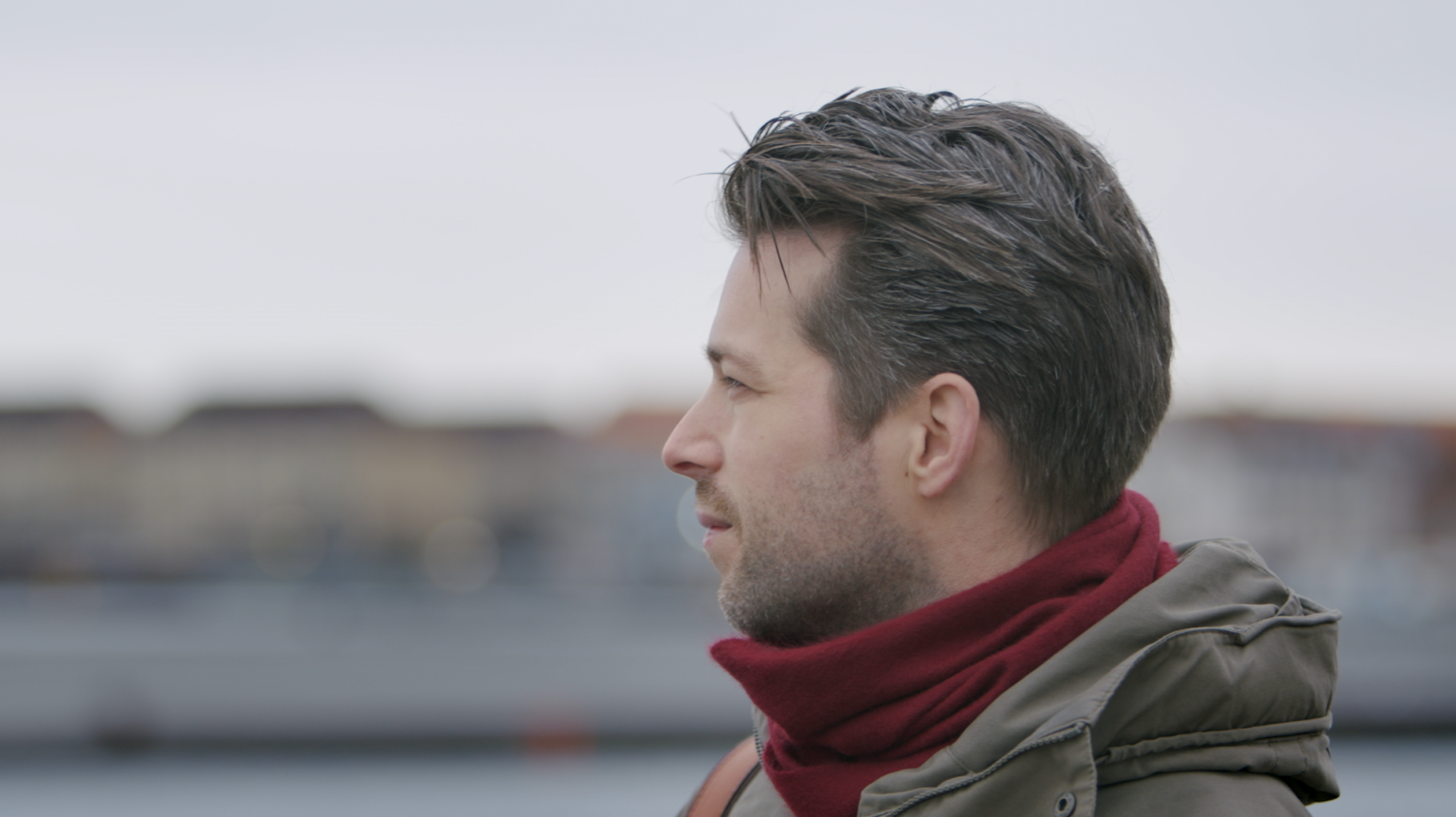 et nærbillede af en mand