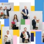 en gruppe mennesker som poserer for et bilde