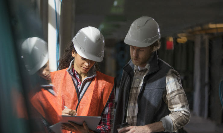 Työpaikkojen digitalisaatio ei koske vieläkään kaikkia – olisiko nyt etulinjan työntekijöiden vuoro?