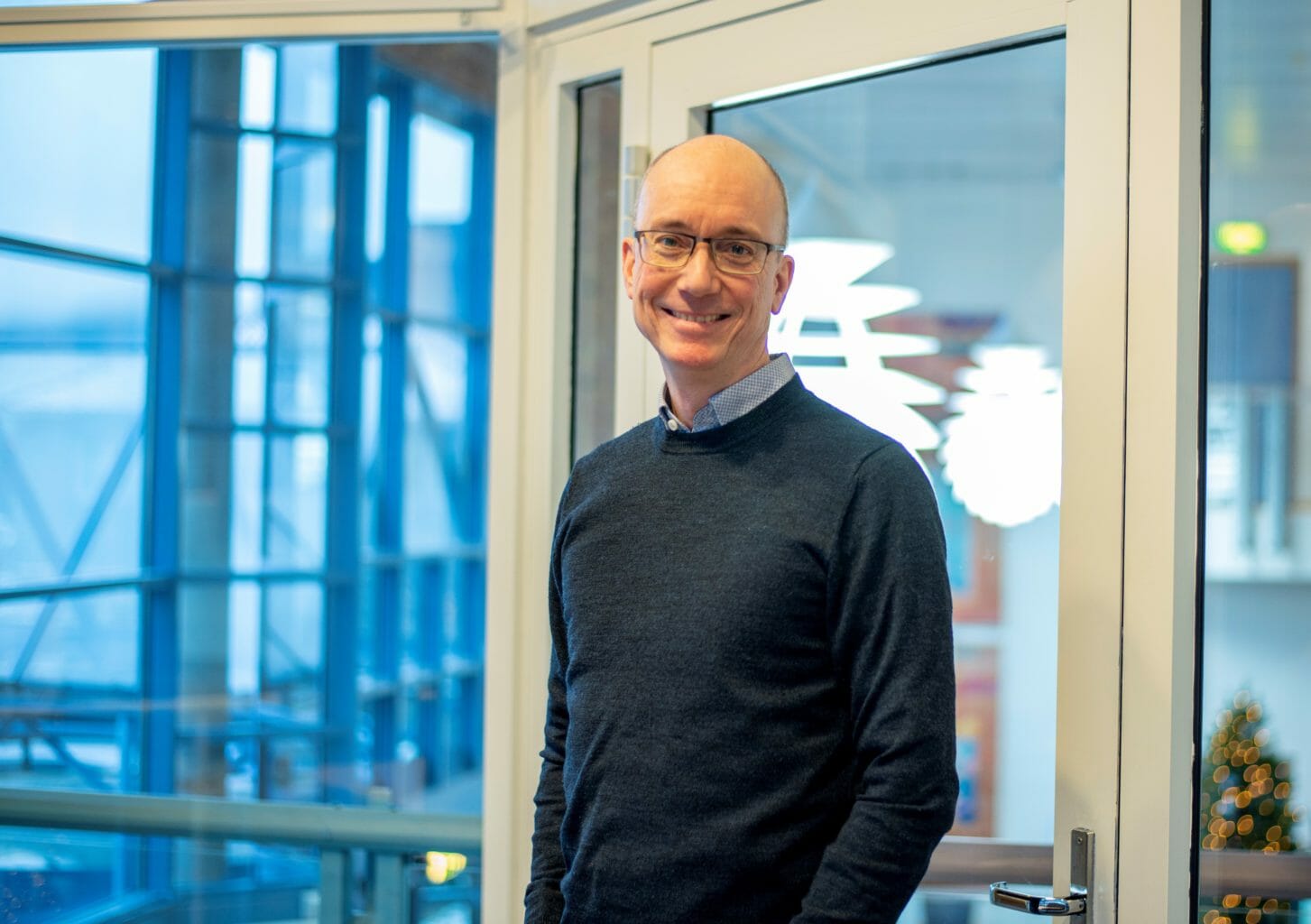 A picture of Odd-Magne infront of a window