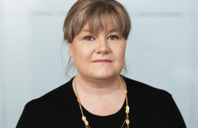 A woman smiling - microsoft