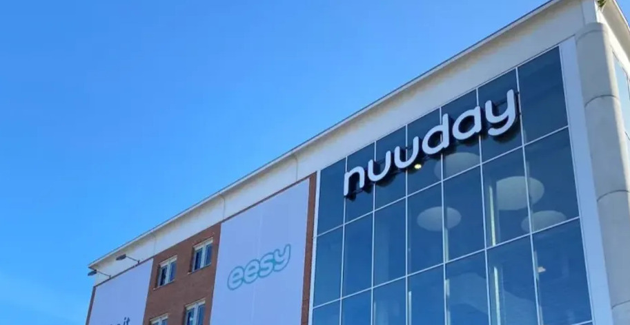 A building that says nuuday